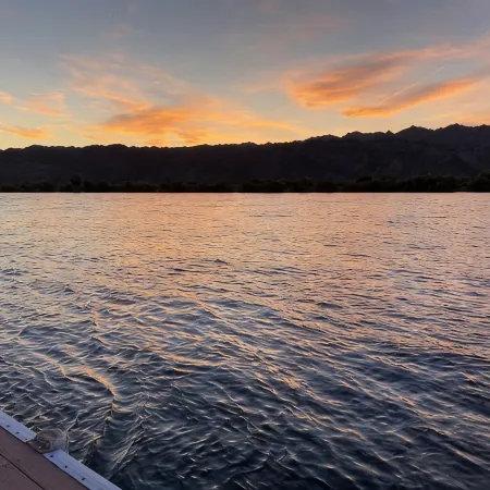 Riverfront Oasis Guest House, one bedroom with dock