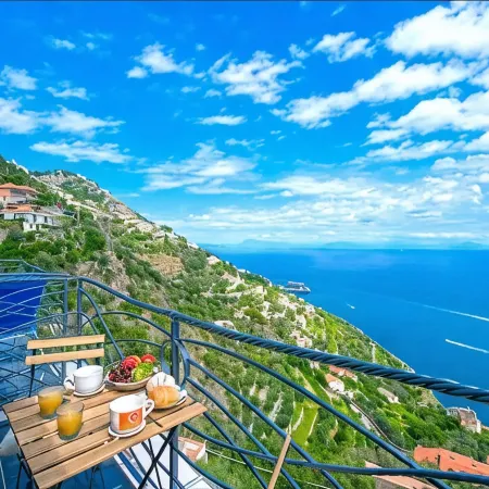 In Amalfi Coast: Modern and elegant "Mareblue" house with wonderful sea view