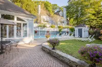 Luxe Condo in Norwich Less Than 3 Minutes From Mohegan Sun