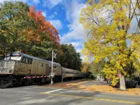 Private 1st Floor Studio in Victorian Home - Steps to LL Bean, Downtown Freeport