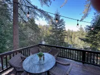 Blue Jay Lake House - Hot Tub