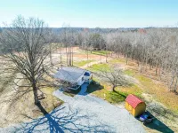 Enchanting 2 Bedroom Cottage, The Fox Den, 258 Acres, Farmville, VA - WiFi