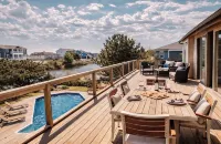 Family Friendly Beach House. Pool, Hot Tub, Walk to Beach. Dog Friendly, Fenced - Private Pools