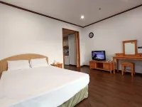 Seorak Pine Resort Hotel berhampiran Stadium Sokcho