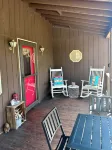 Hemlock Retreats - Cabin, 6 Acres, Hot Tub & Winery - シャレー