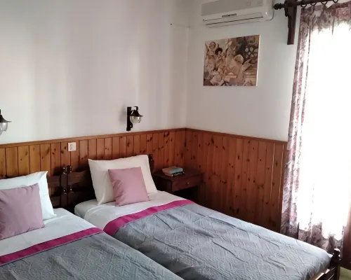 Pettite Morfo Hotels in Skiathos