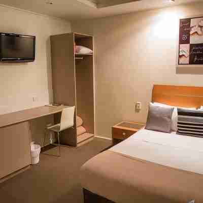 Burkes Hotel Motel Rooms