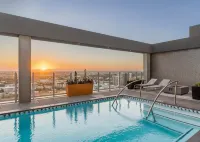 Boulevard Stays - Phoenix Convention Center