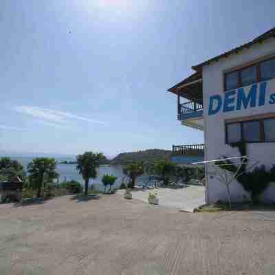 Demi Studios Hotel Exterior