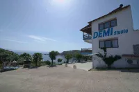 Demi Studios - Wifi
