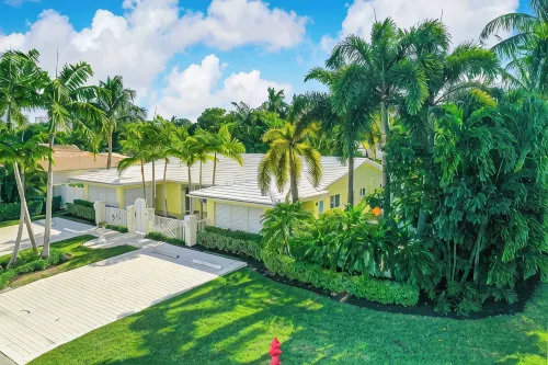 Aug  Sep month available! 2B 2BA  w POOL 4min to Fort Lauderdale beaches . Messi - Villas