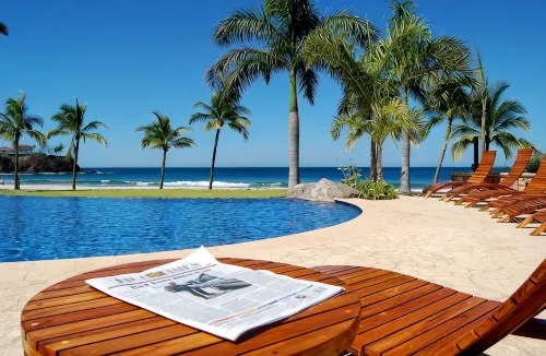 Beachfront Palms Villa on Flamingo Beach - PRIVATE Home at 5 Star Resort! - Villas