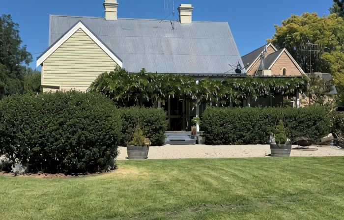 The Convent O”Connell Circa 1867 Cosy, Charming, Character Filled Retreat