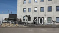 Business-Motel - parking