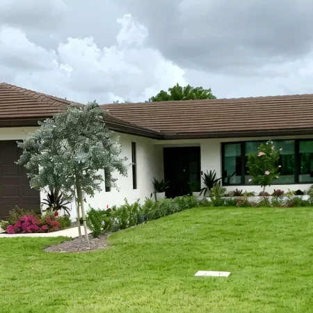 ⭐️WATERFRONT/CANAl⭐️WALK TO BEACH🏖LARGE POOL 🌟BAYVIEW☀️GULF ACCESS
