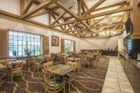 Mountain Valley Inn & Suites - Desayuno