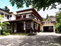 Sekkaso - ที่มีที่จอดรถ