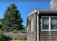 York Beach Ocean View 2-Bedroom Cottage at the Heart of Long Sands Beach - 2-Star