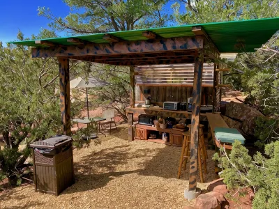 The Chi-Treehouse (Very Civilized Glamping at Sunny Mellow Eco Villa Hotels in 