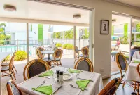 Mackay Oceanside Central Hotel Official - balcon