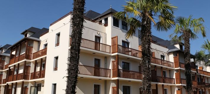 Zenitude Hôtel-Résidences Lourdes L'Acacia Ξενοδοχεία στην πόλη Λούρδη