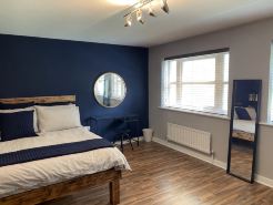 Riverside Townhouse, Only 20 Minutes from Brighton and Worthing
