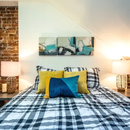 Wonderful Loft in Historic DT