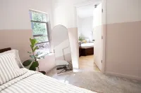 Secluded Forest Retreat, Saltwater Hot Tub, On-site Experiences, Minutes to Town - Hytter