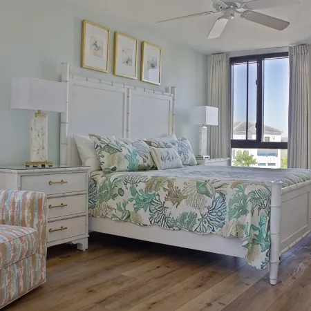Renovated 2B-2B-Steps to Private Beach-Pool-Tennis-Volleyball-Walk 2 Restaurants