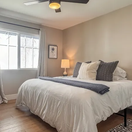 Folsom Old Town Escape II - King Bed, A/C, Laundry, Trails, Walk to Sutter St