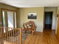 Spacious  5-bedroom  80 acres family farm retreat with AC, WiFi in rural Verona