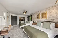 NEW! SPA/HotTub - GameRoom - 3xBars - 4xFireplaces - Wi-Fi
