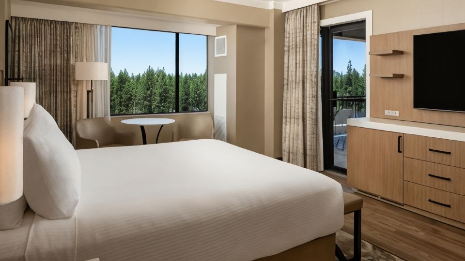 Golden Nugget Lake Tahoe