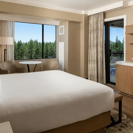 Golden Nugget Lake Tahoe