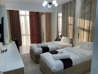 Hotel Aram Baland Hotel 13th floor