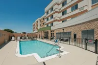Courtyard Ardmore - Pools