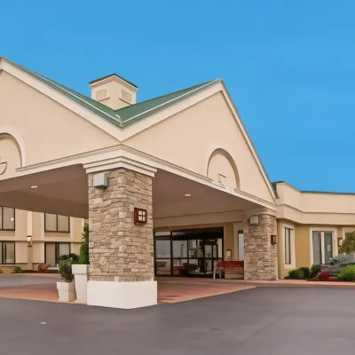 Buffalo Airport Hotel Hotels near Cheektowaga Volunteer Firemen's Memorial Park