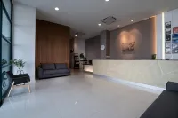 Golden View Serviced Apartments - Апартаменты