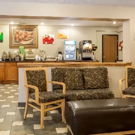 Quality Inn & Suites Marinette