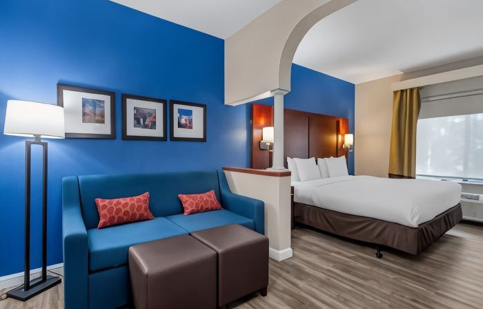 Comfort Suites St Charles-St Louis