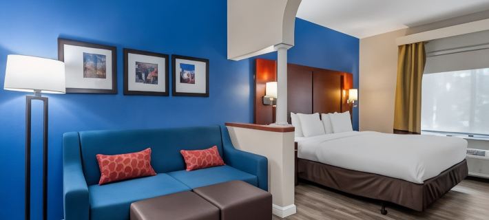 Comfort Suites St Charles-St Louis Hotels in St. Charles County