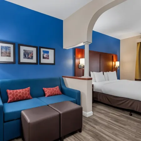 Comfort Suites St Charles-St Louis