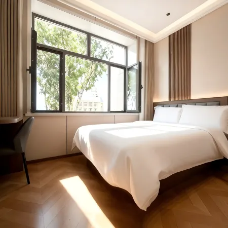 Jiayin Senlan Hotel (Riverside Park)