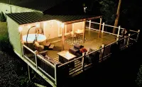 Cozy Hot Tub Cottage! - 4성급
