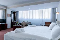 比什凱克聰明飯店 - 游泳池