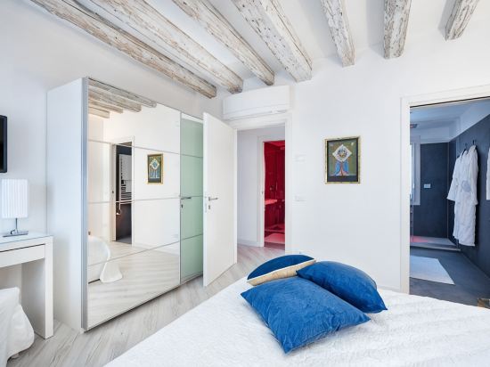 Elegant Apart Walk to Biennale & St Marks S. Venice Heaven Apartments Collection