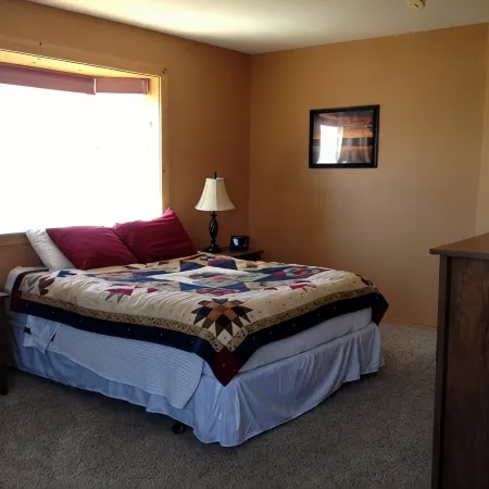 Old Town Kenai Bluff House, Breathtaking Views