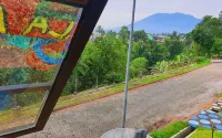Villa Miky Kota Bunga Puncak Cianjur Bogor - Mountain view
