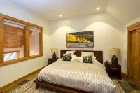 True Ski InSki Out Hot Tub on Village Run-Truly Slopeside-Luxury, Amazing Views. - ที่มีฟิตเนส
