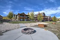Private beach, pools/hot tub, winter sports, sleeps 20 - 4-Star